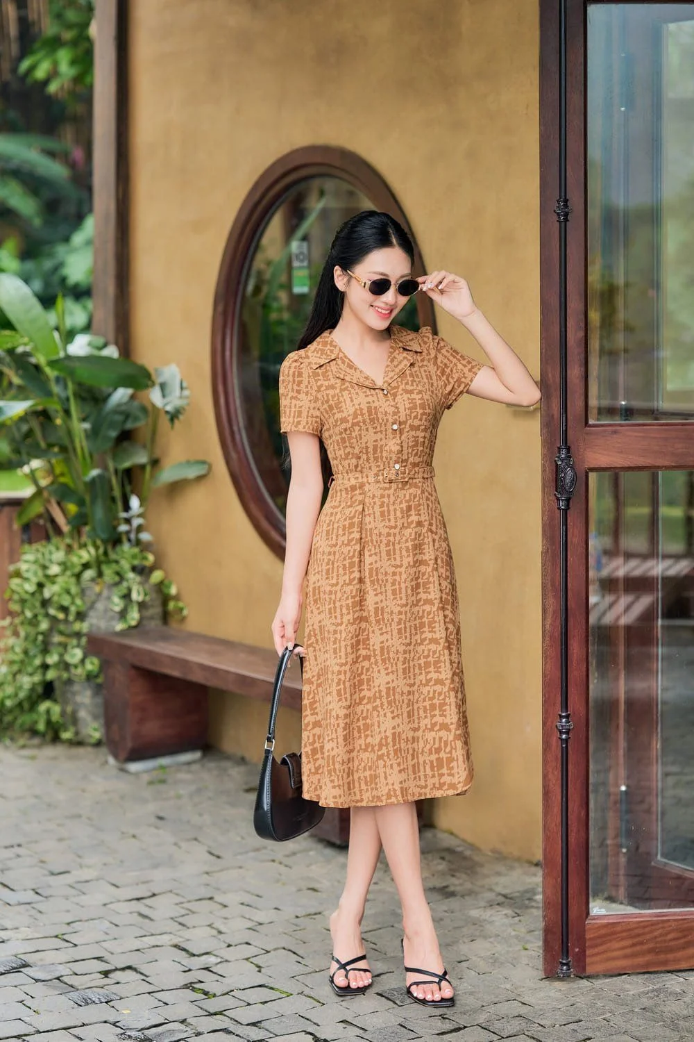 Đầm sơ mi suông cổ V quyến rũ tinh tế