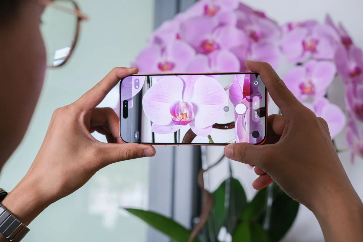 hình ảnh iPhone 17 Pro Max thực tế (4)