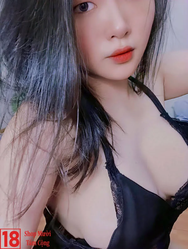 ảnh gái xinh vú to - mẫu 23