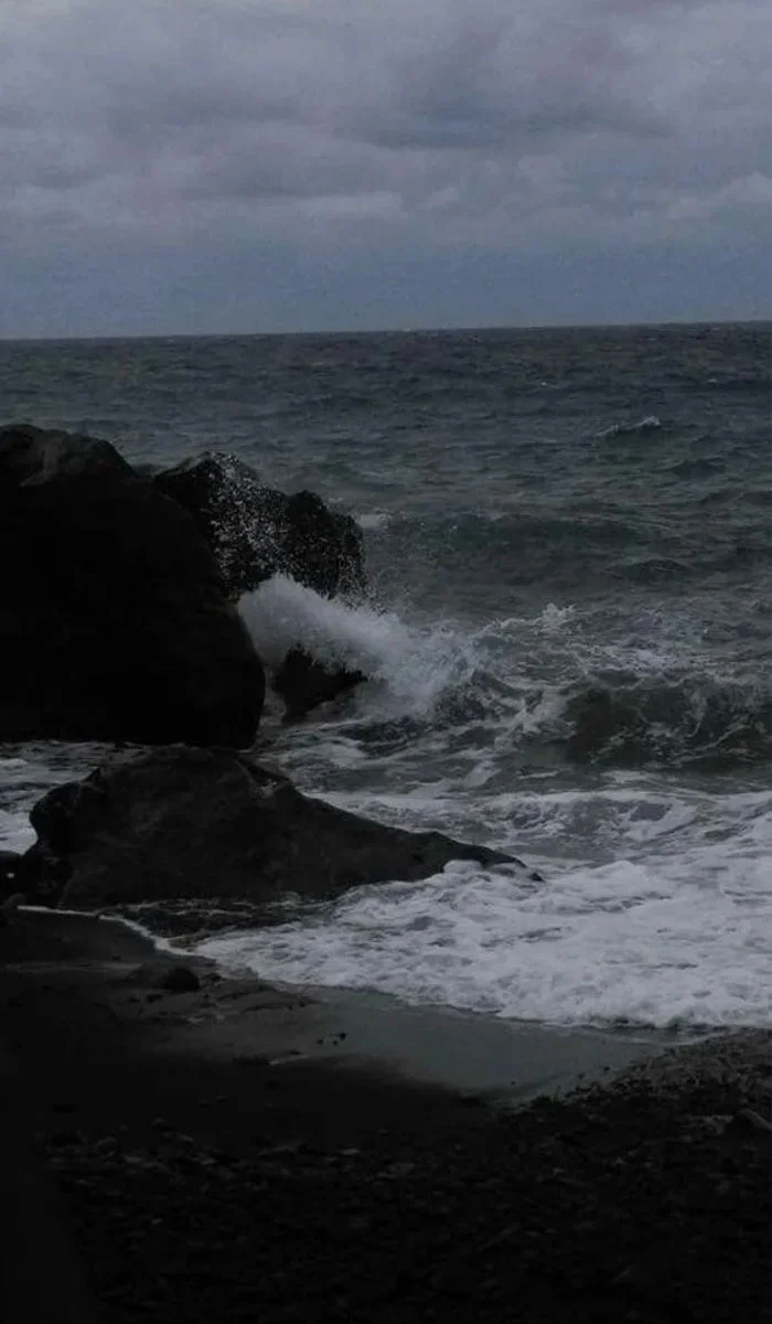 99+ Ảnh Biển Đẹp Và Buồn Làm Ảnh Đại Diện Cho Tâm Hồn Nhiều Cảm Xúc (2)