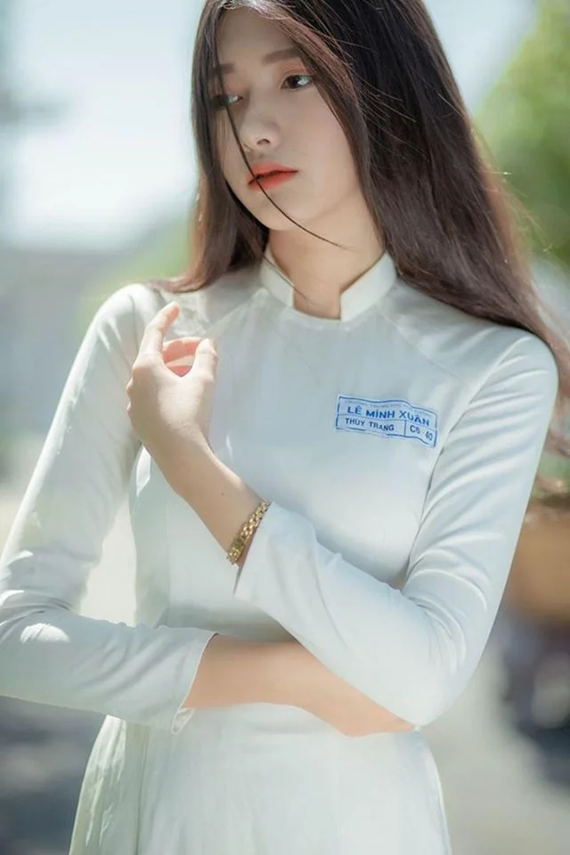 Ảnh cô gái đẹp trong bộ trang phục quyến rũ