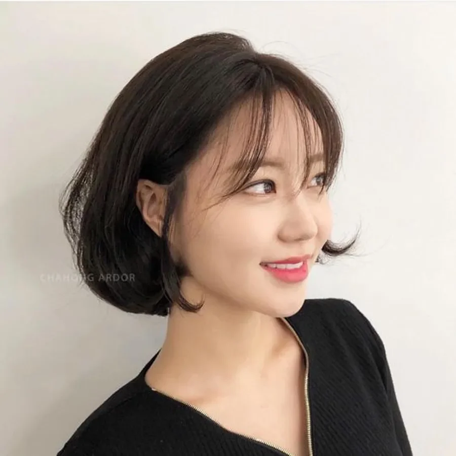 Tóc nữ ngắn bob mái thưa